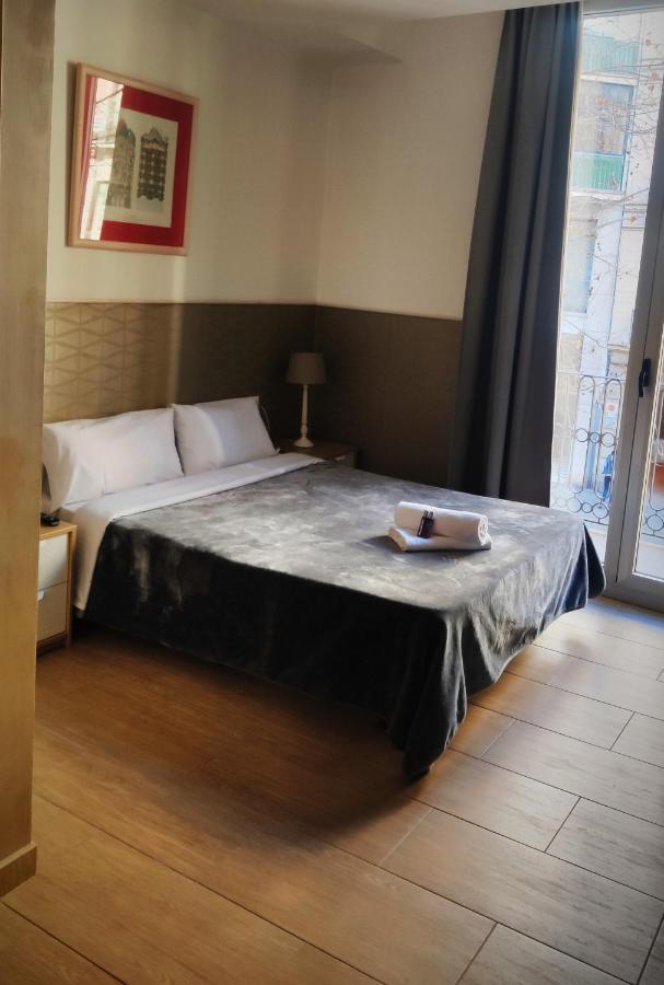 Hostal Agua Alegre Barcelona Exterior photo