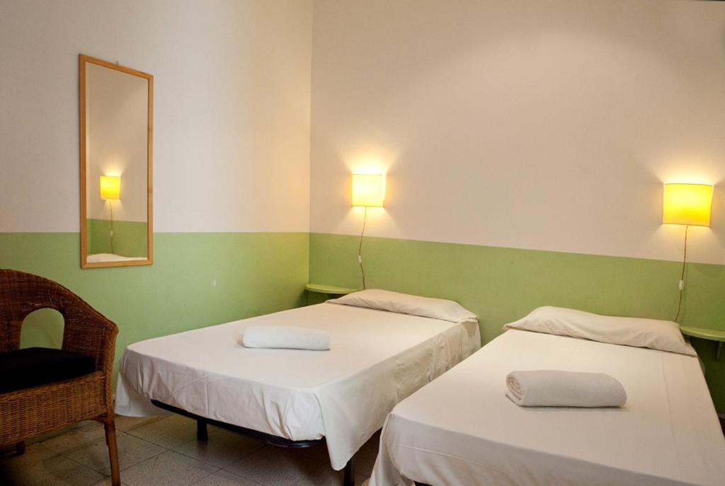 Hostal Agua Alegre Barcelona Room photo