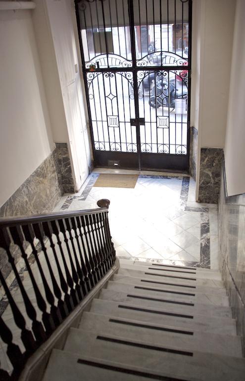 Hostal Agua Alegre Barcelona Exterior photo