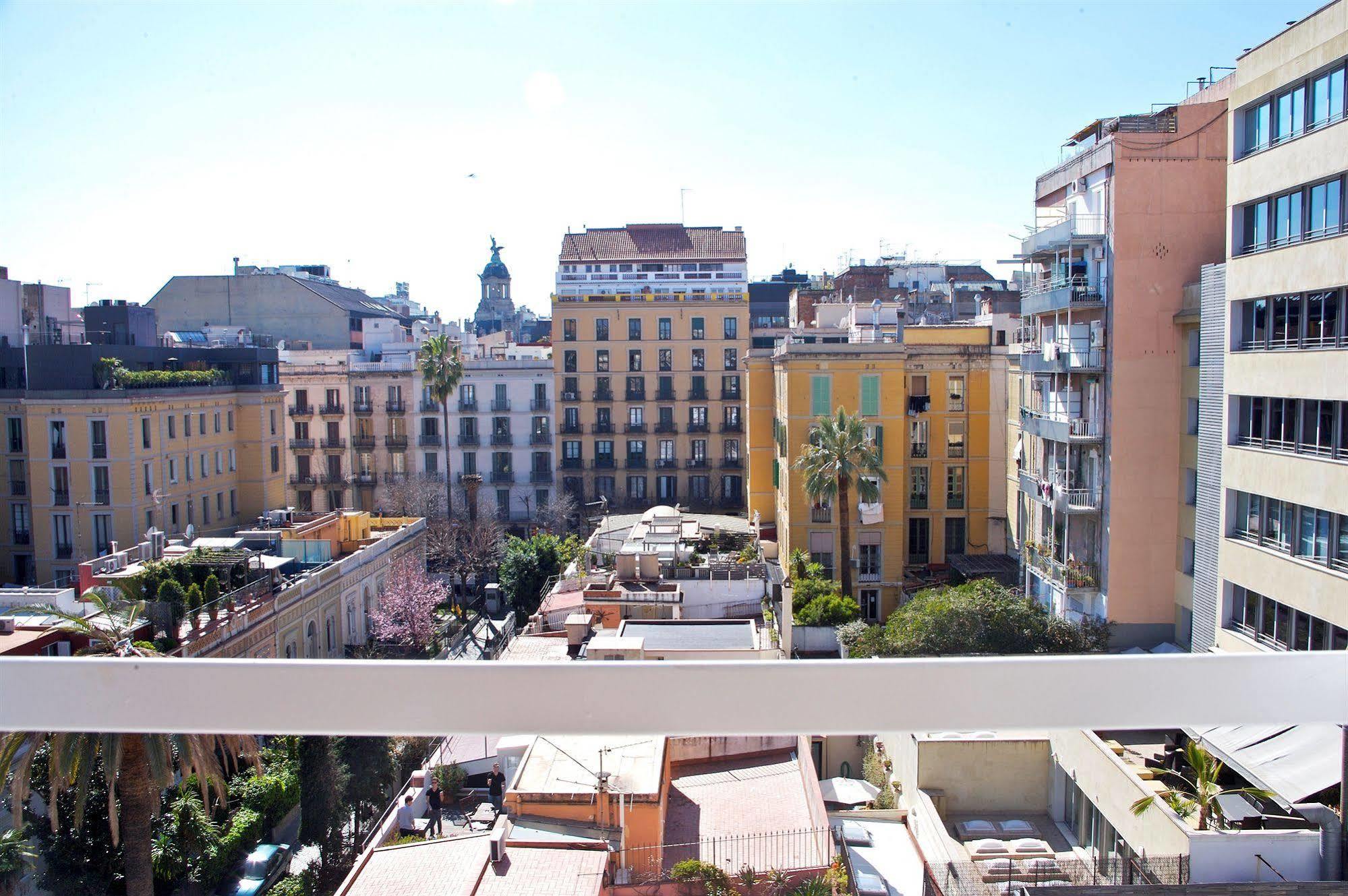 Hostal Agua Alegre Barcelona Exterior photo