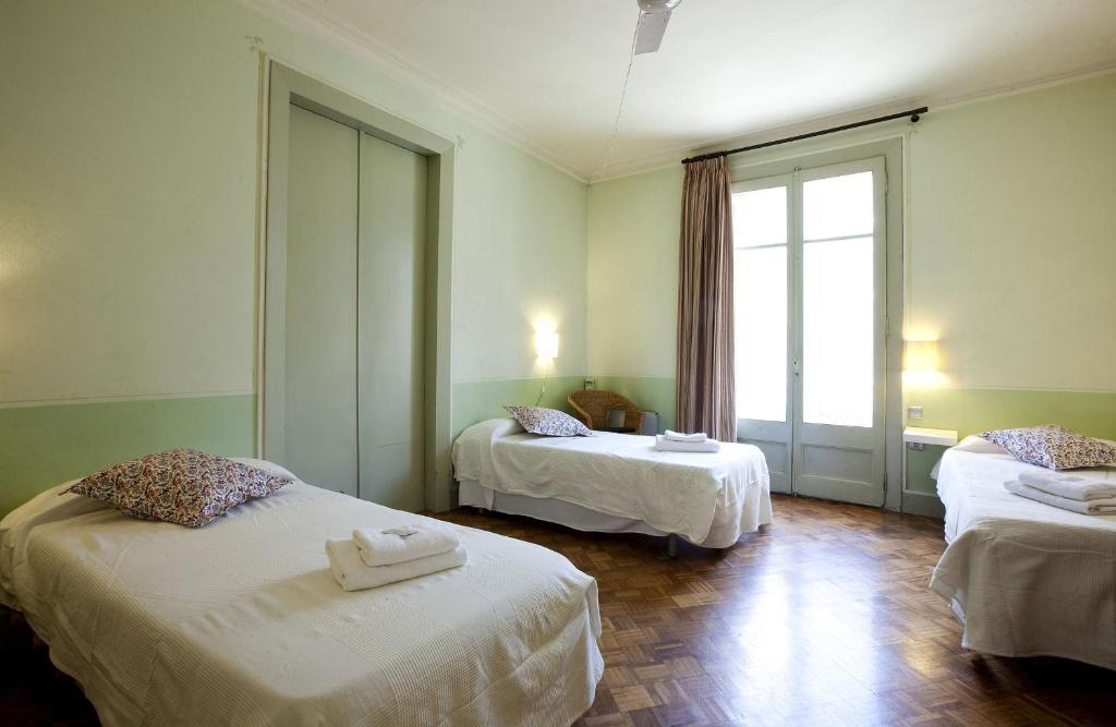 Hostal Agua Alegre Barcelona Room photo