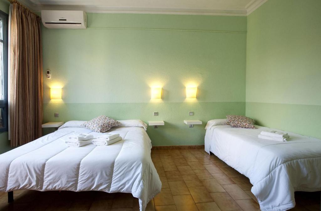 Hostal Agua Alegre Barcelona Room photo